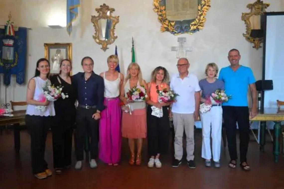 Si alza il sipario sul teatro integrato