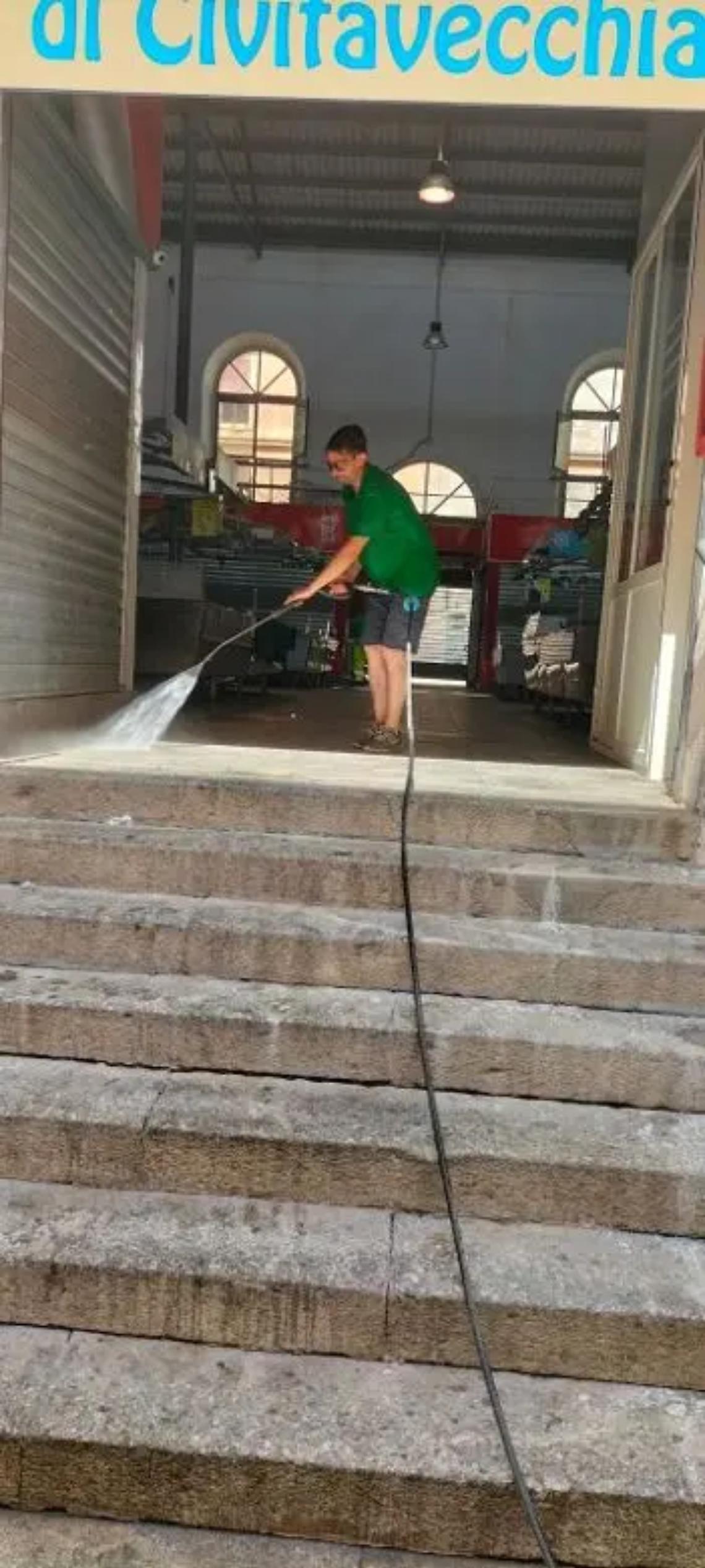 Mercato e pulizia, parla Csp