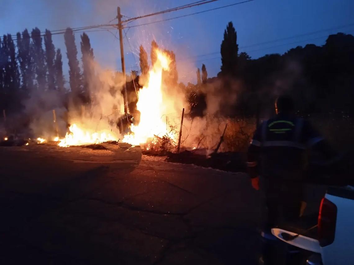 Giornate di fuoco per la Prociv: a rischio anche un ristorante