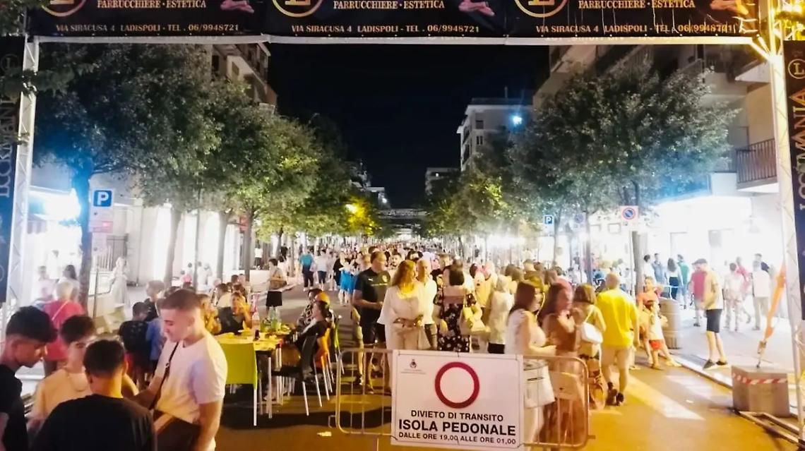 &laquo;Si posticipi la chiusura del viale alle 20&raquo;