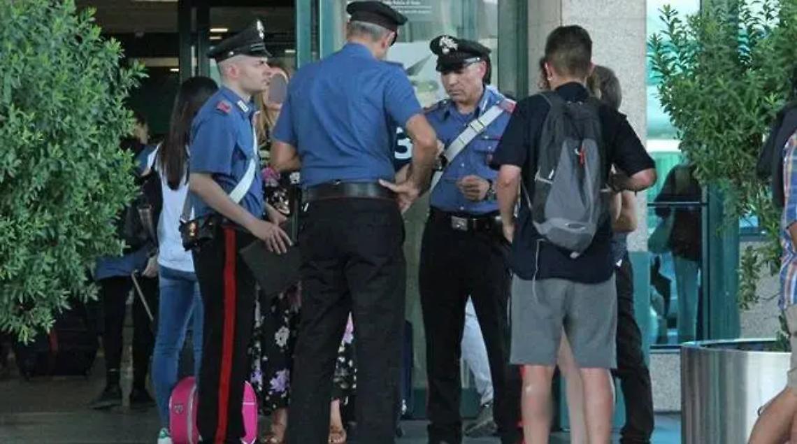 Aeroporto preso d&rsquo;assalto da vacanzieri e turisti: denunce e multe a raffica