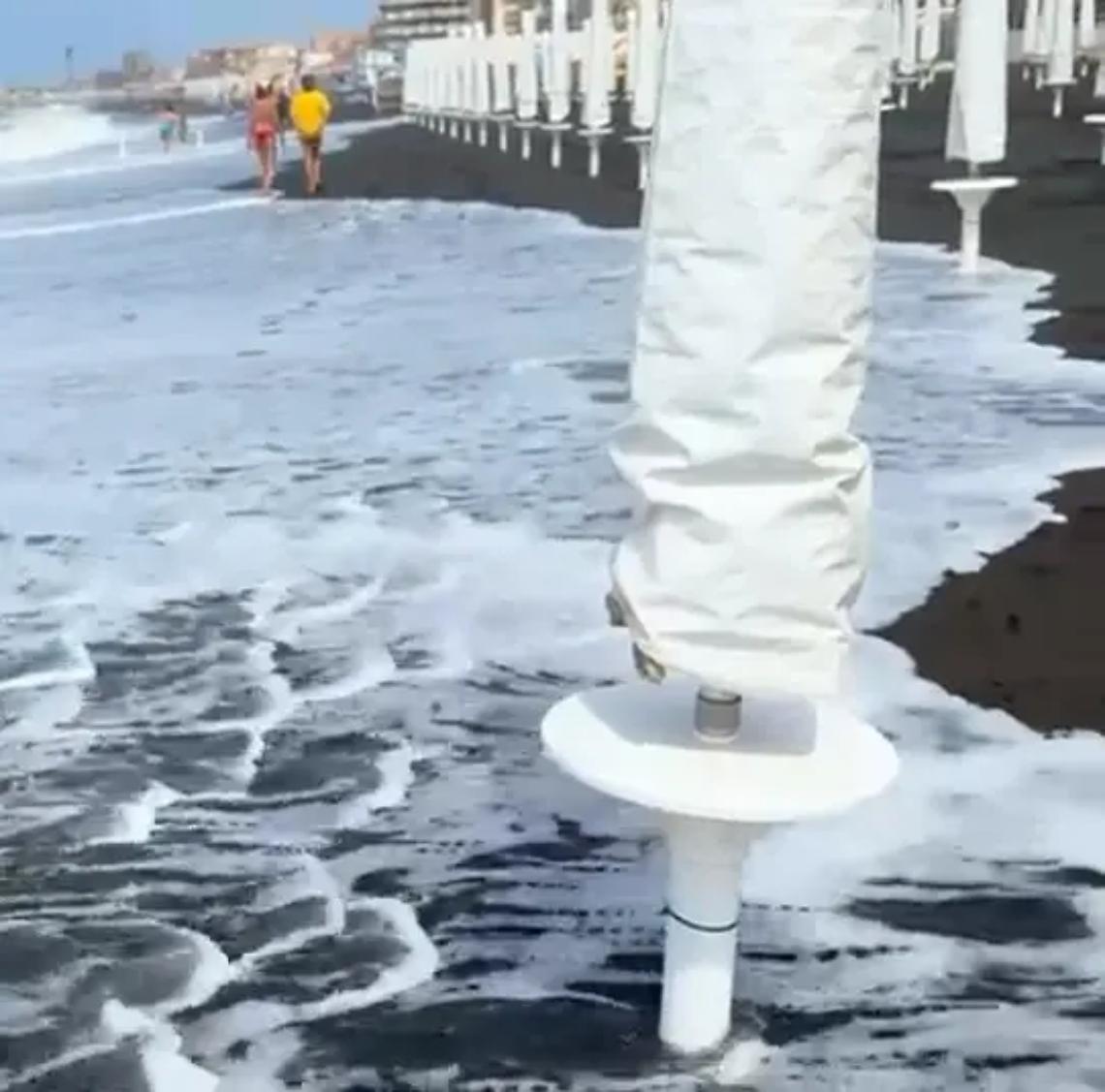 La mareggiata torna a colpire