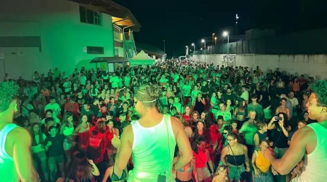 Aranova, boom di presenze allo schiuma party