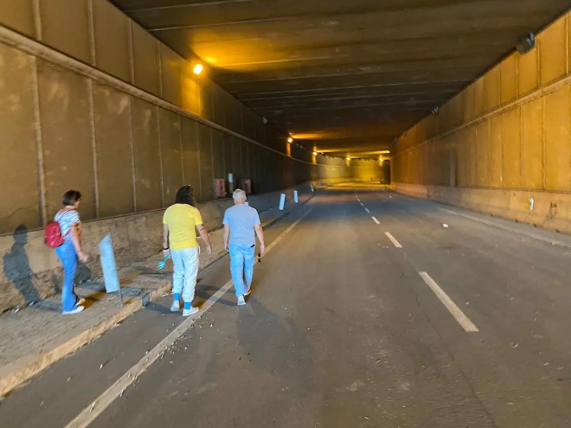 Riapre il tunnel in zona industriale