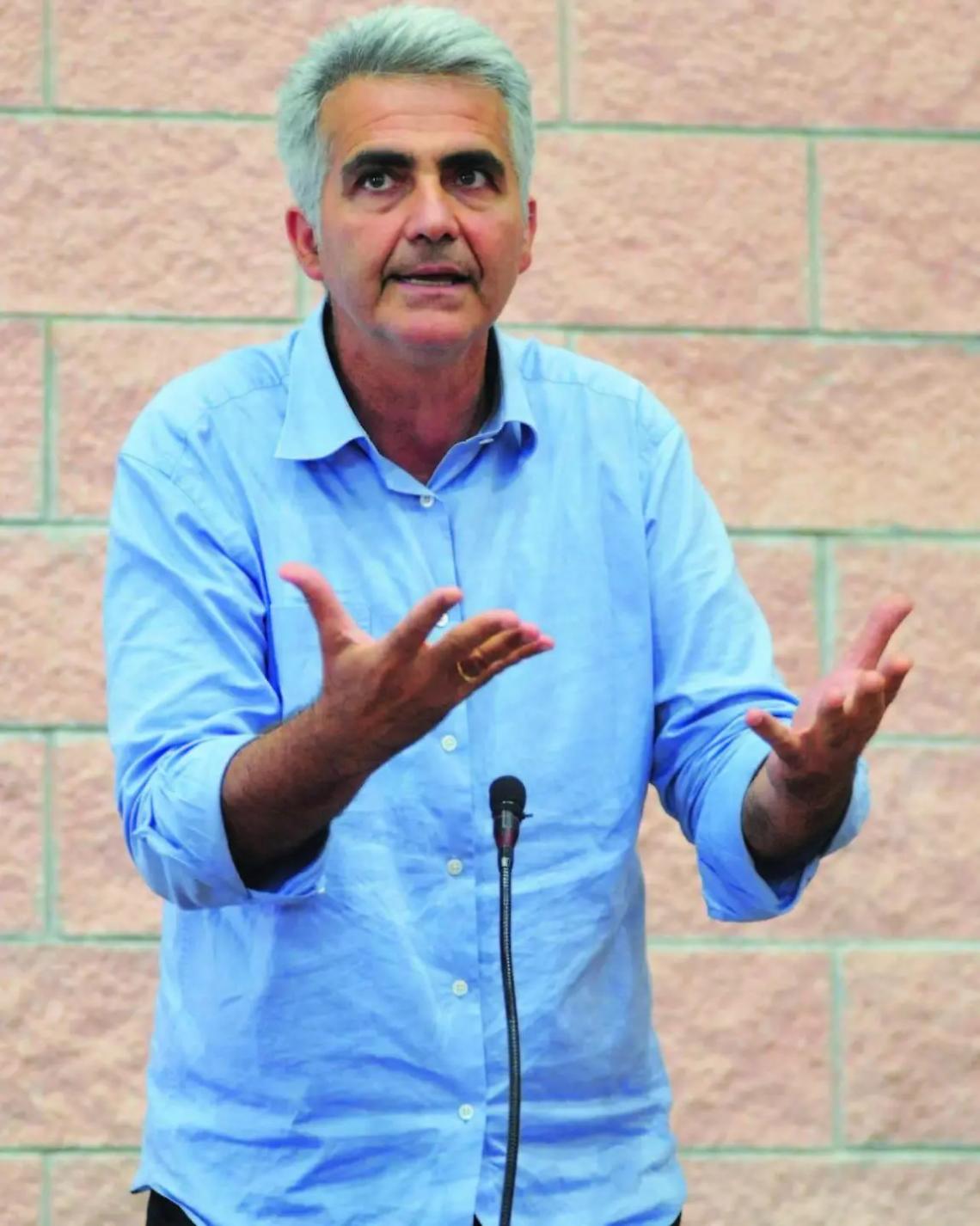 Petrelli invita alla chiarezza: &laquo;Spettacolo poco decoroso&raquo;