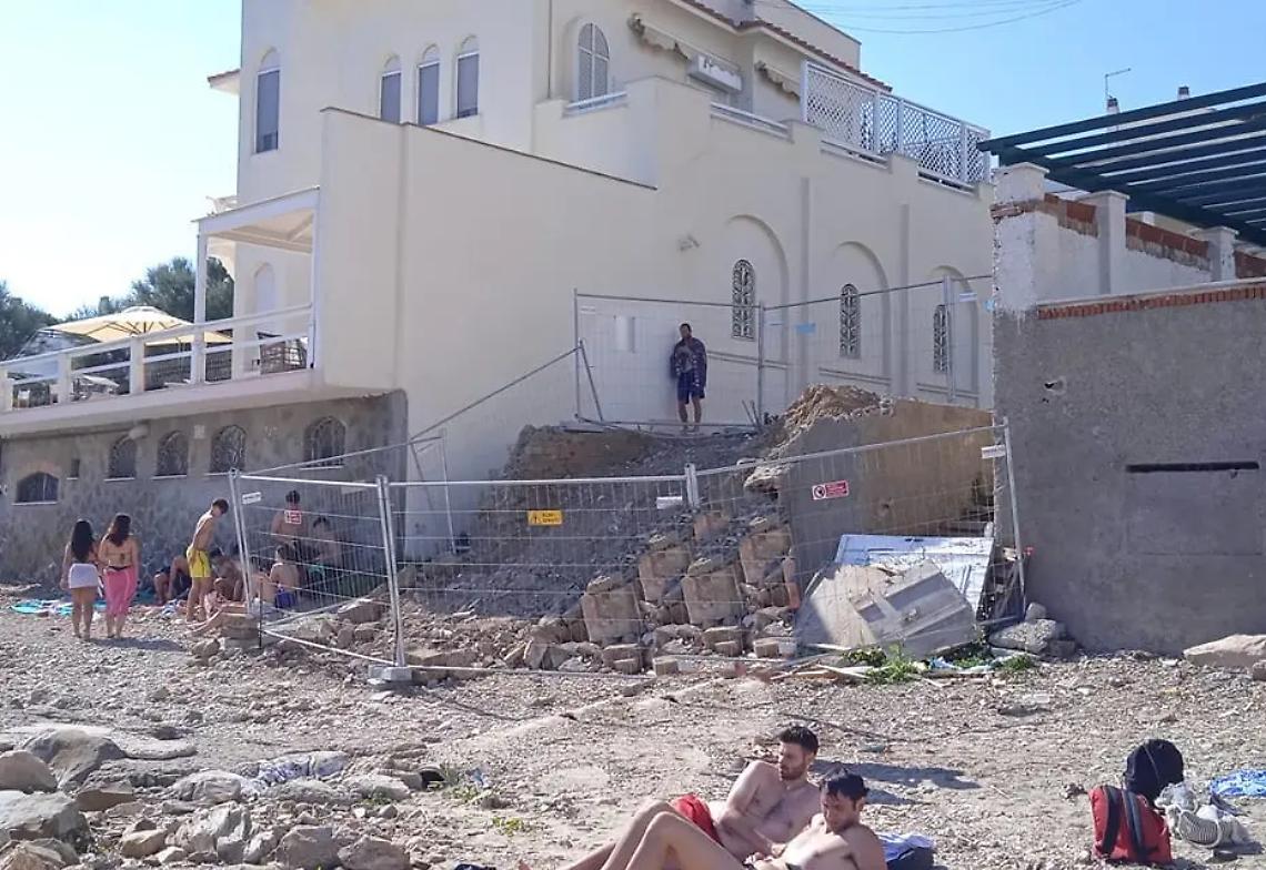 Santa Marinella, legittima la demolizione del vecchio manufatto abusivo sulla terrazza Giuliani