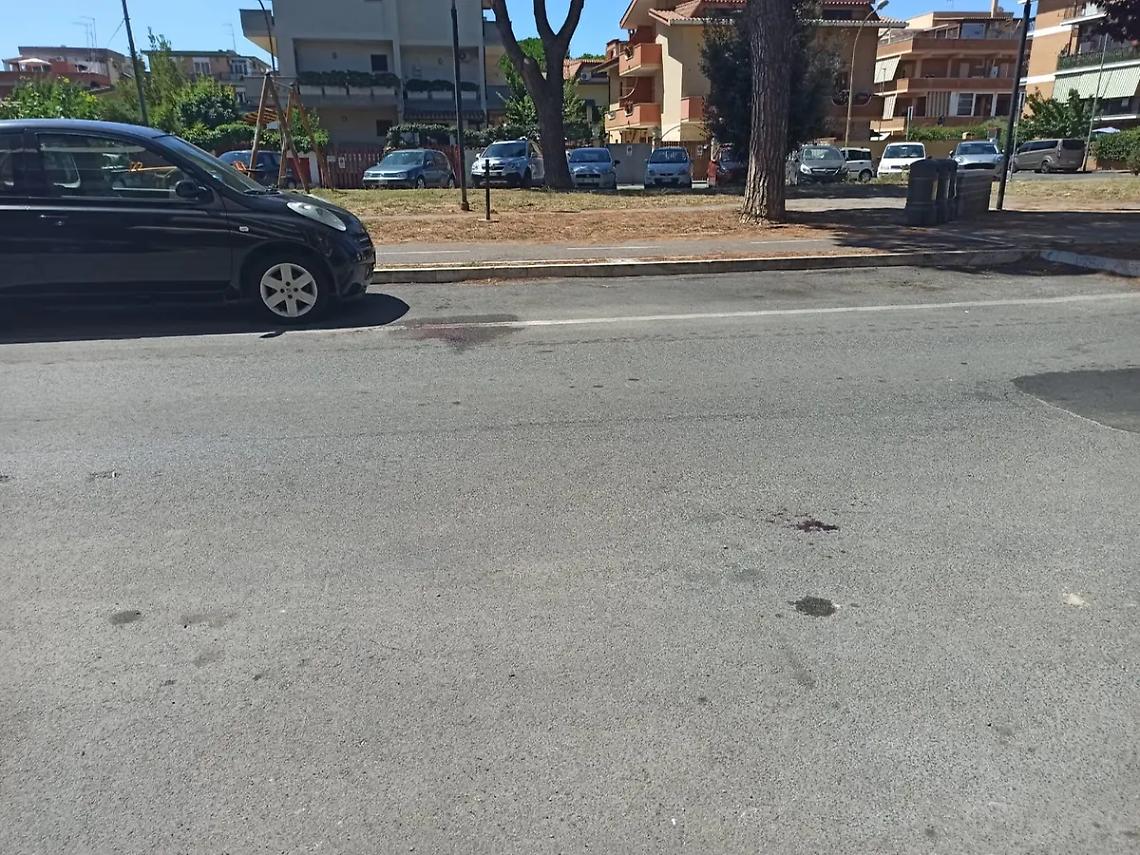 Ubriaco cade e sbatte la testa: ricoverato