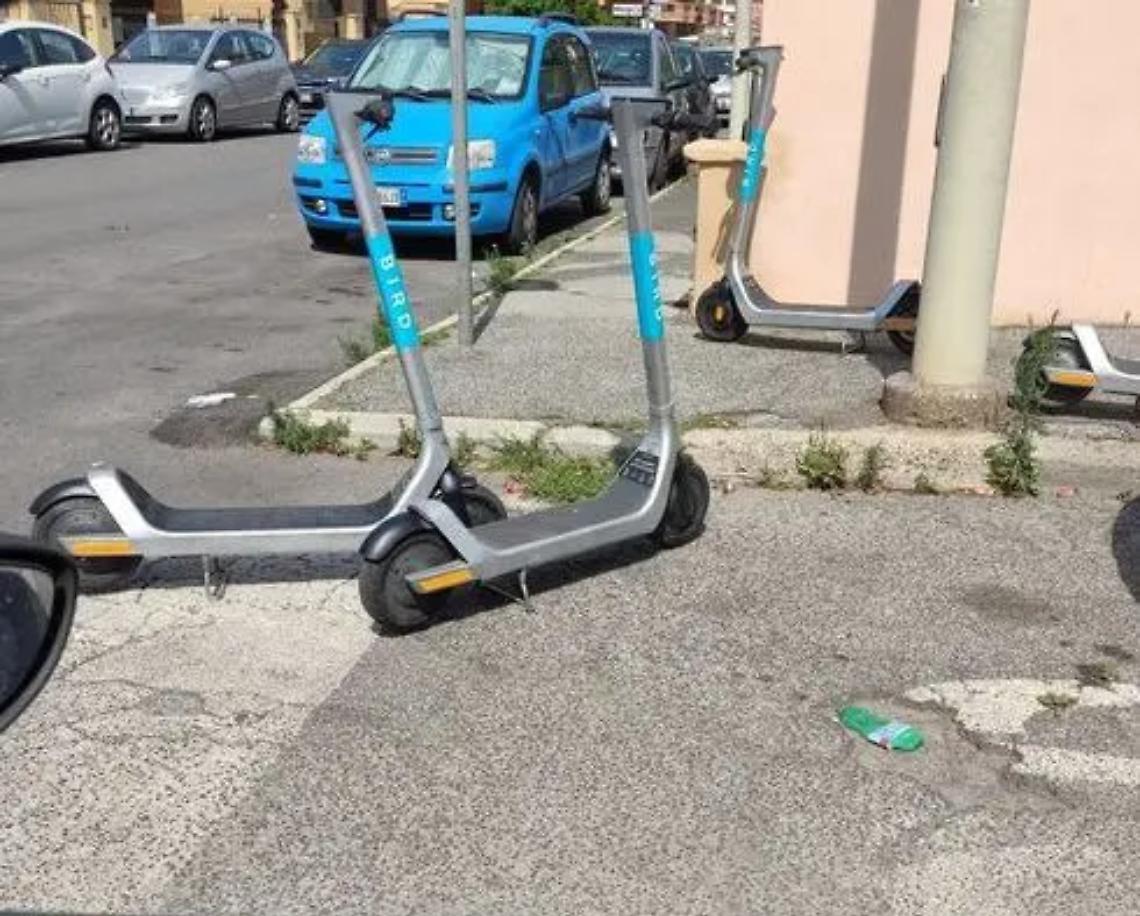 Monopattini: sanzioni in arrivo per i vandali