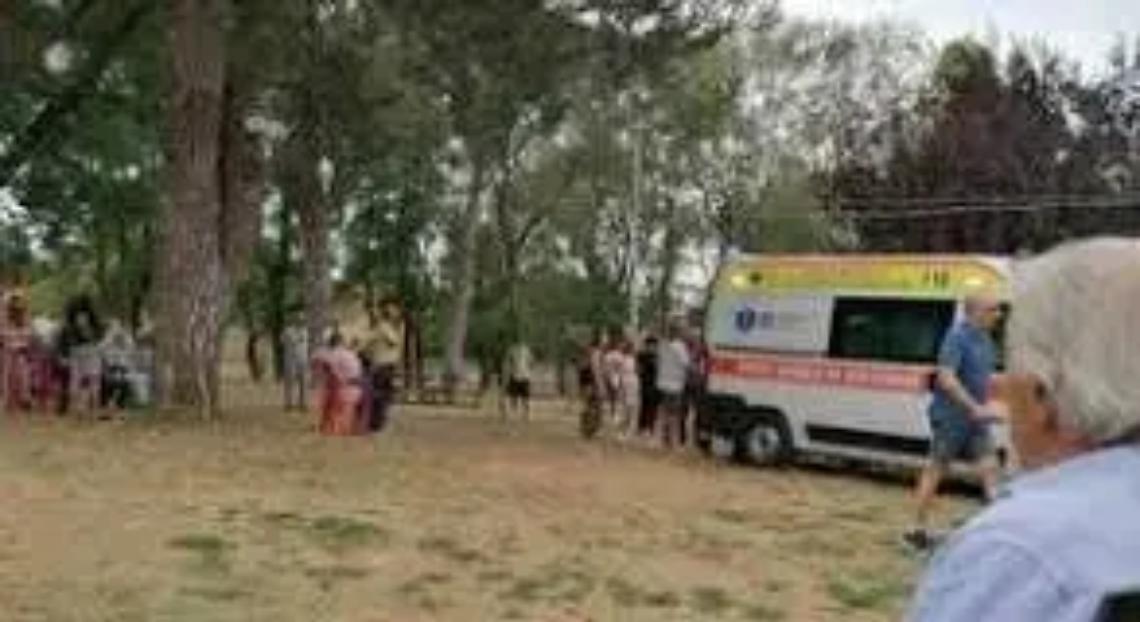 Muore mentre assiste ad una partita a carte