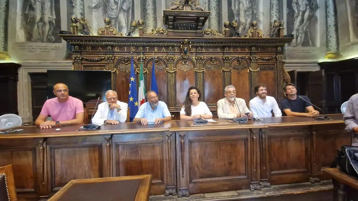 Dal teatro di De Filippo al rapper Noyz Narcos