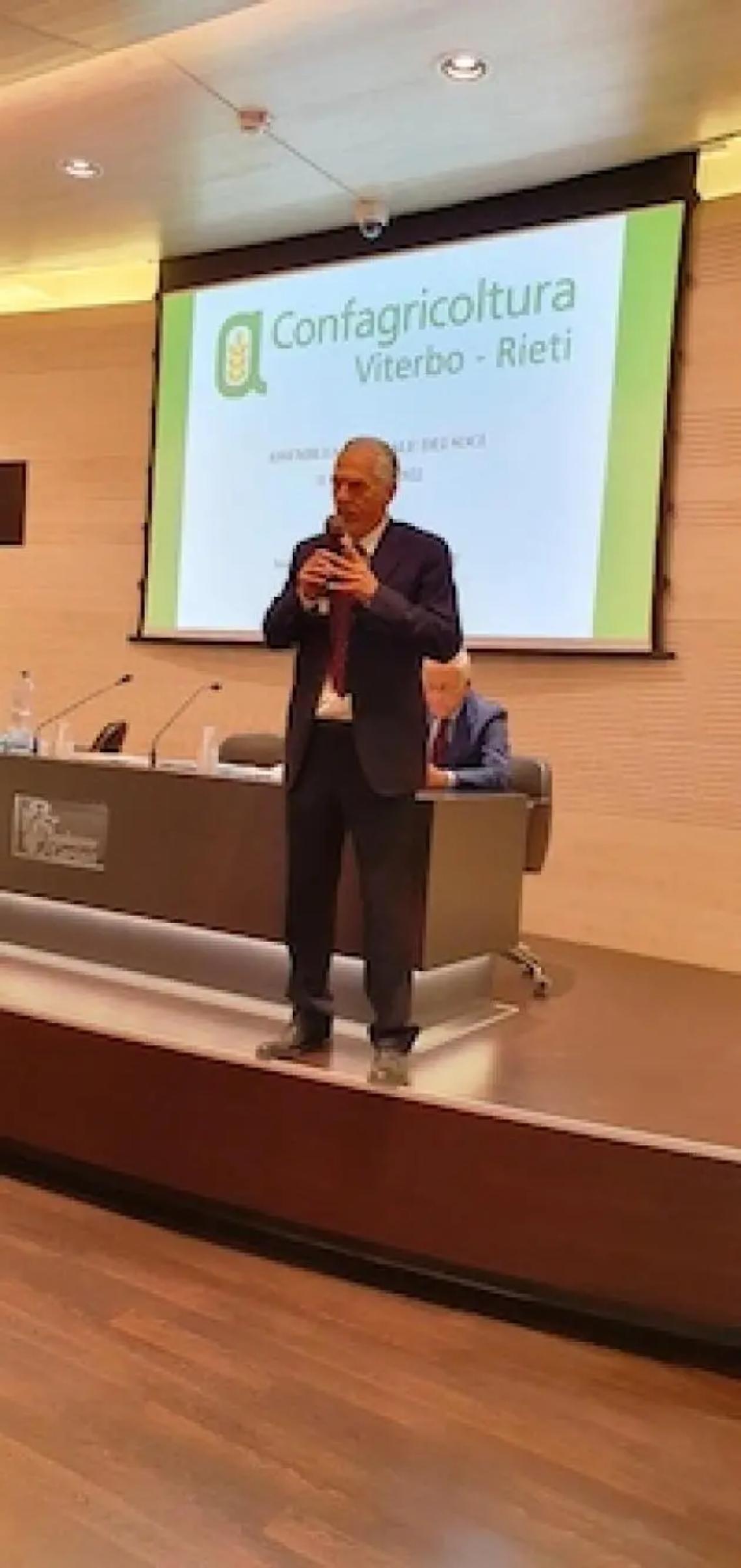 &laquo;Commissariamento e subito nuove elezioni&raquo;