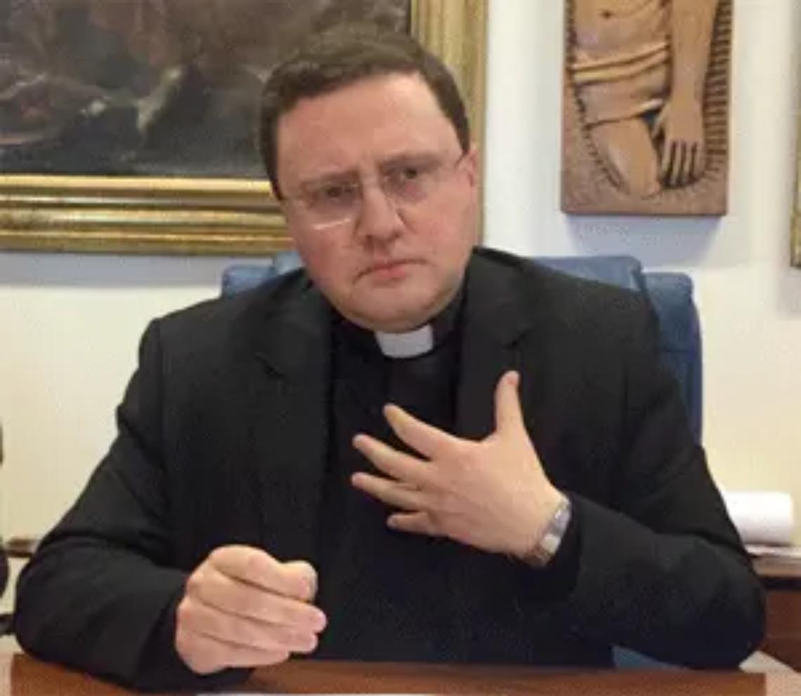 Viterbo, don Fabbri: &laquo;Trasporto, innegabile la valenza religiosa&raquo;