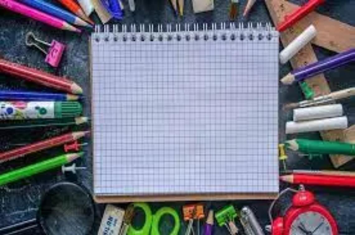 L&rsquo;emporio solidale consegna i kit scolastici