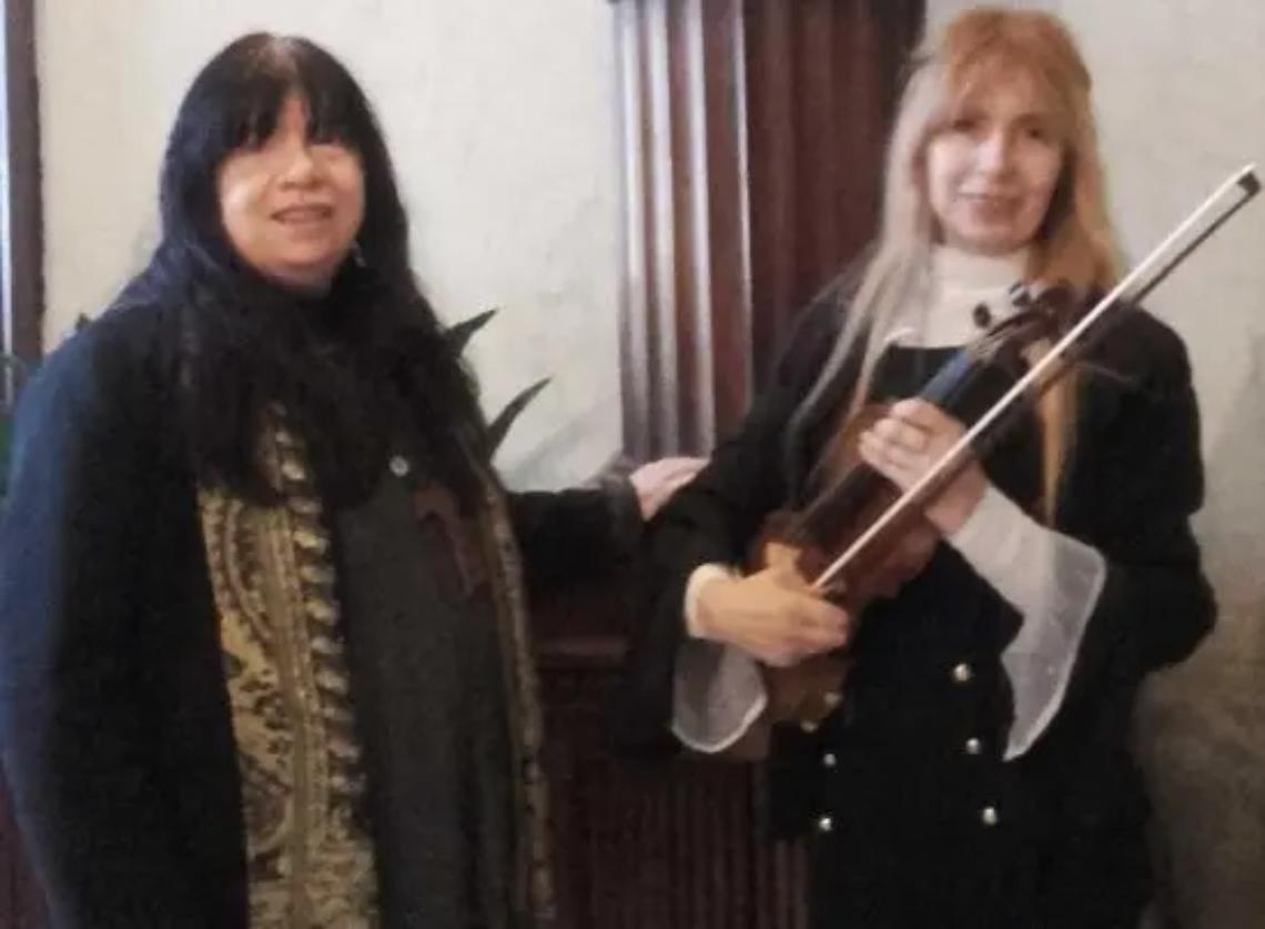 Il duo &ldquo;Strumenti di pace&rdquo; celebra Santa Rosa