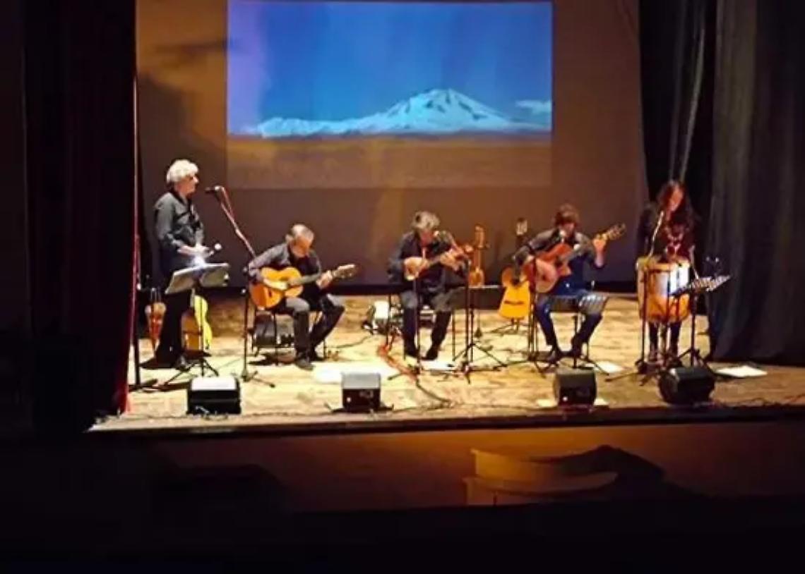 &laquo;Grande commozione al concerto di canti cileni&raquo;