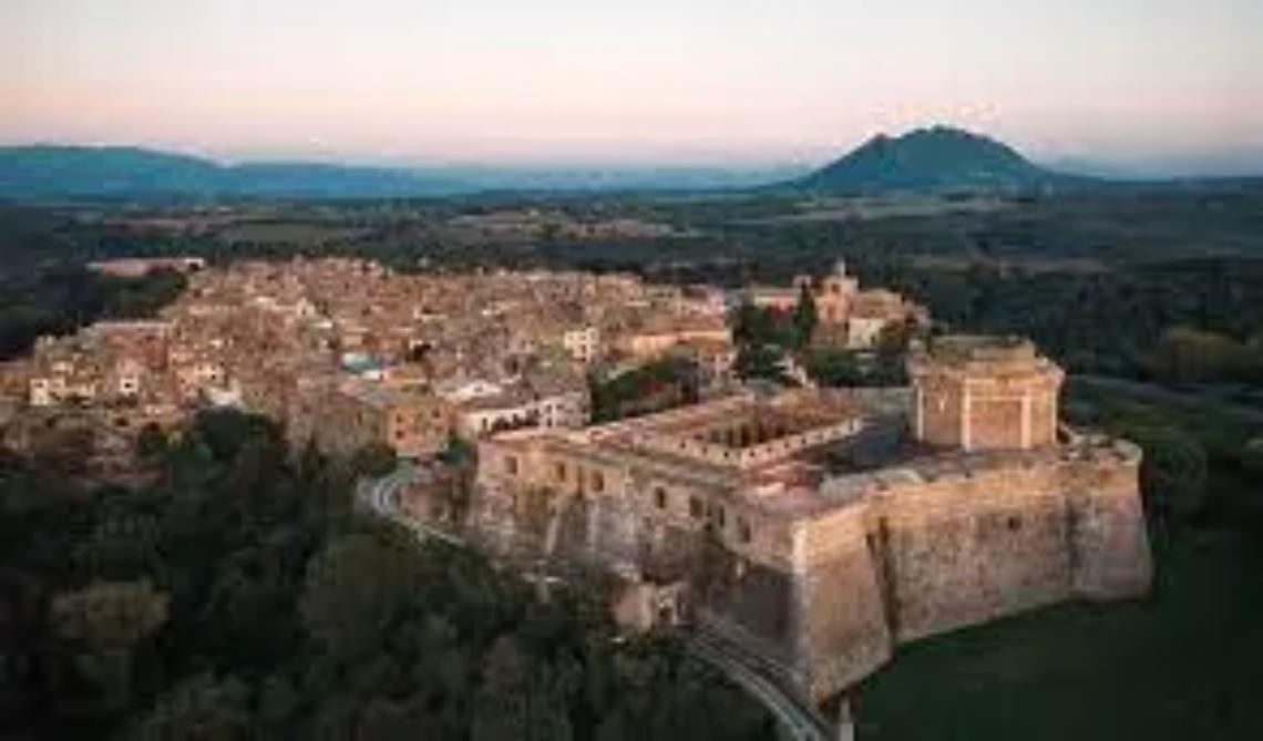 &ldquo;Circuito della ceramica&rdquo;, al via la manifestazione con le auto d&rsquo;epoca