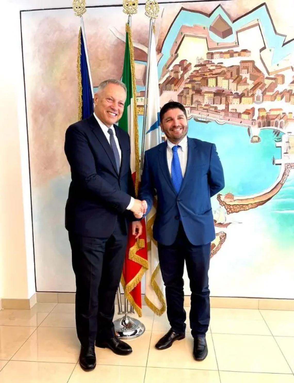 L&rsquo;ambasciatore di Danimarca in Italia in visita a Molo Vespucci