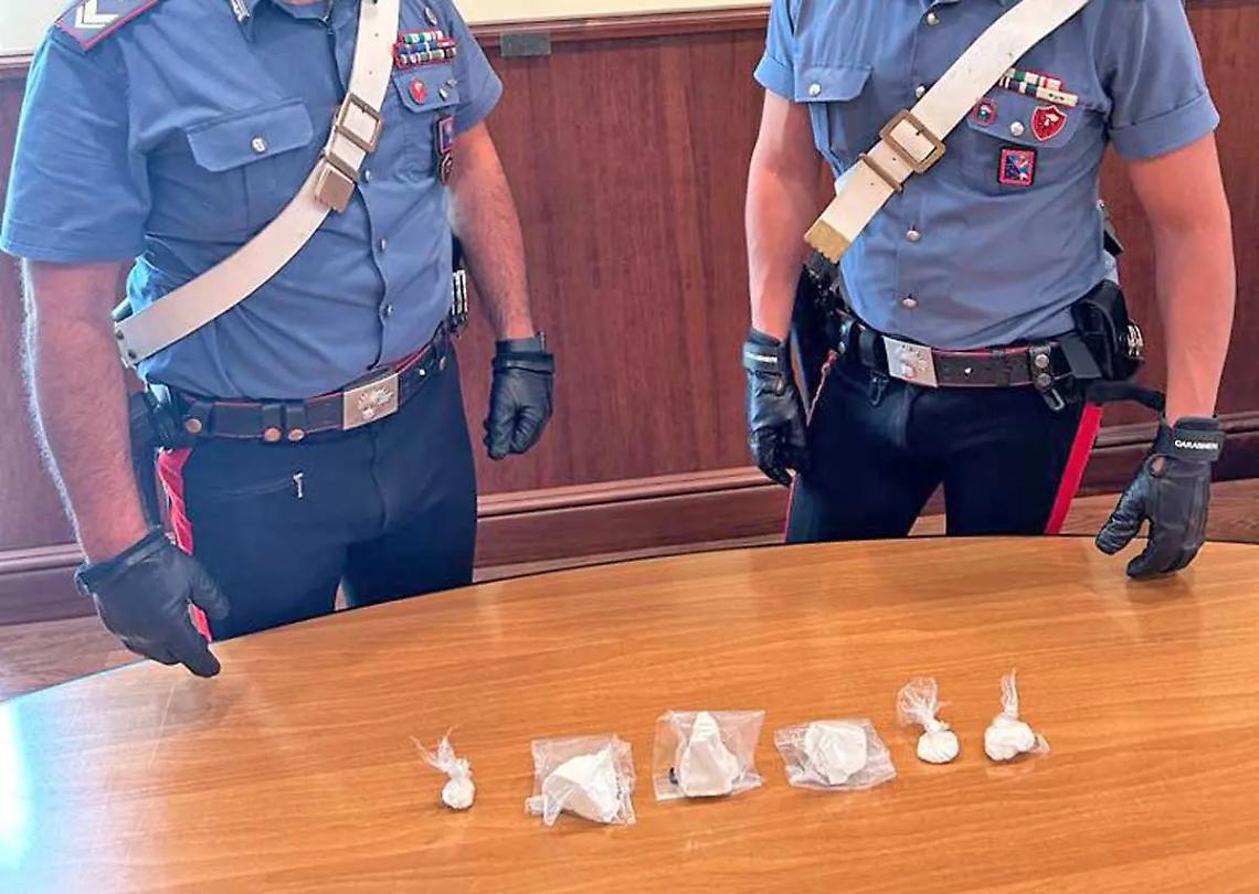 Viterbo, &egrave; ai domiciliari ma continua a spacciare