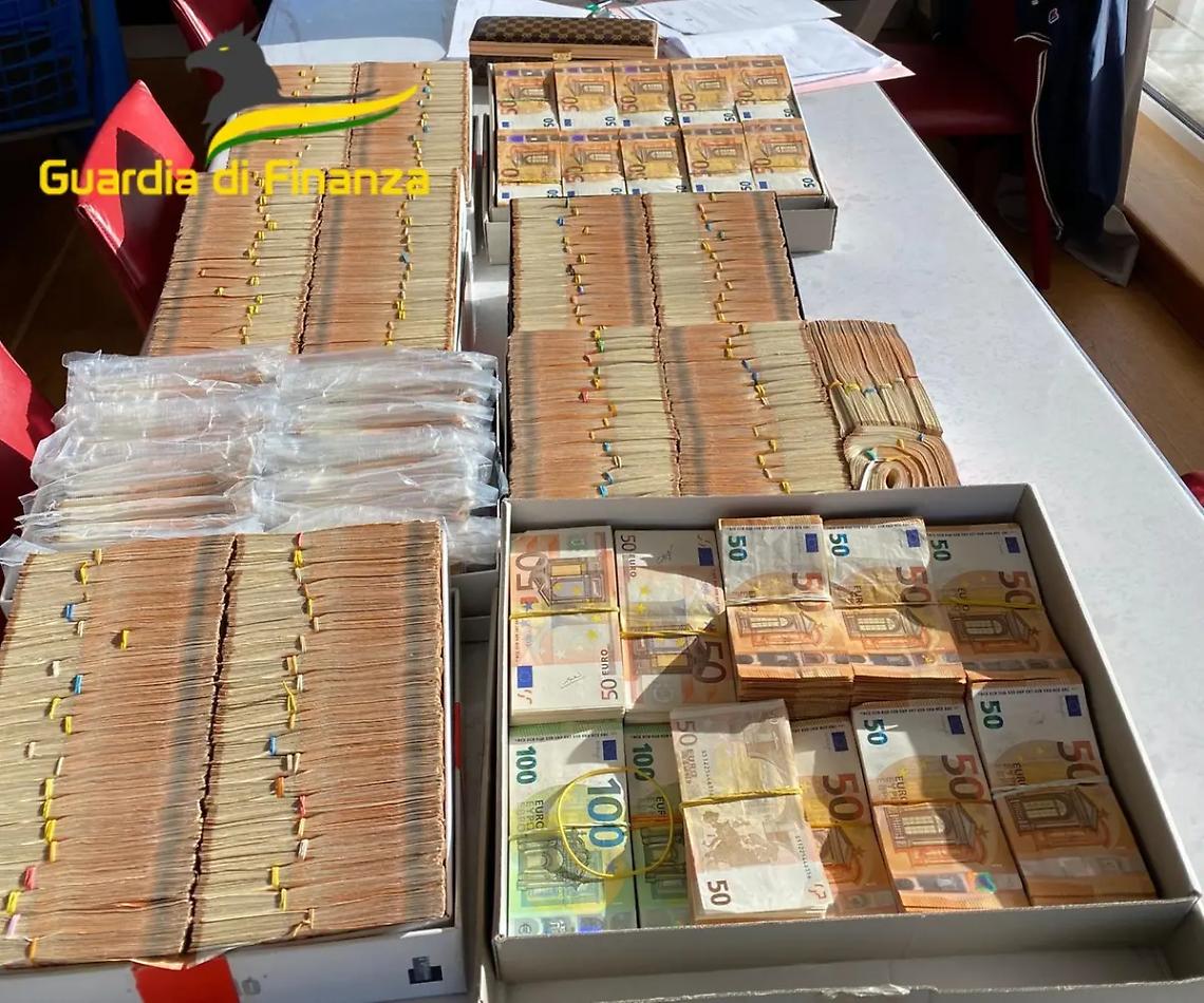 Viterbo: frode nella logistica, sequestrati 7 milioni di euro e due indagati