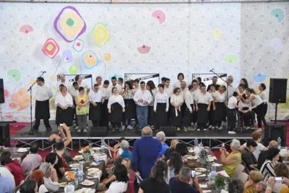 Juppiter, pi&ugrave; di 500 ragazzi a lezione sulla Costituzione