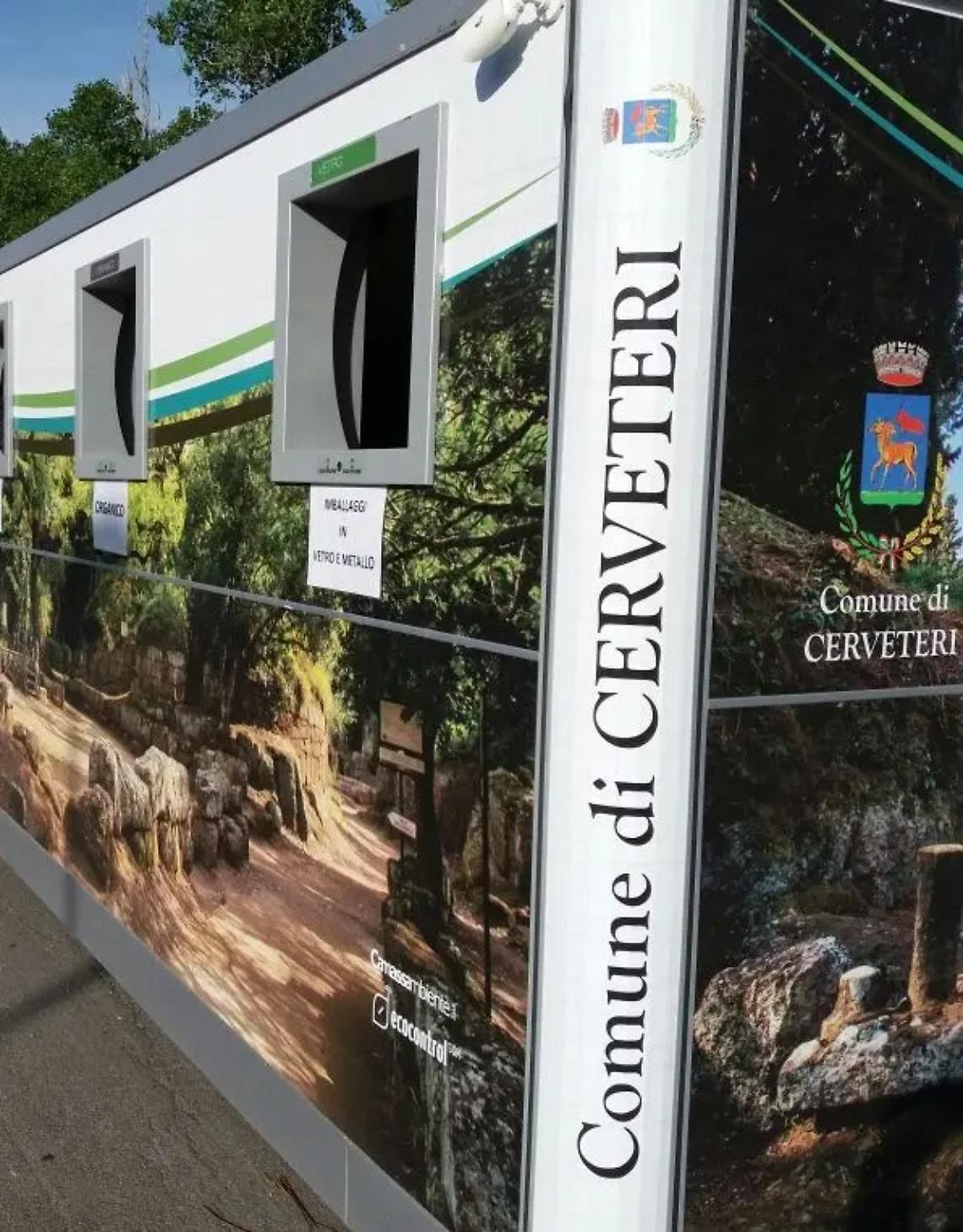 Arrivano le isole ecologiche per abiti usati, raee, pile ...