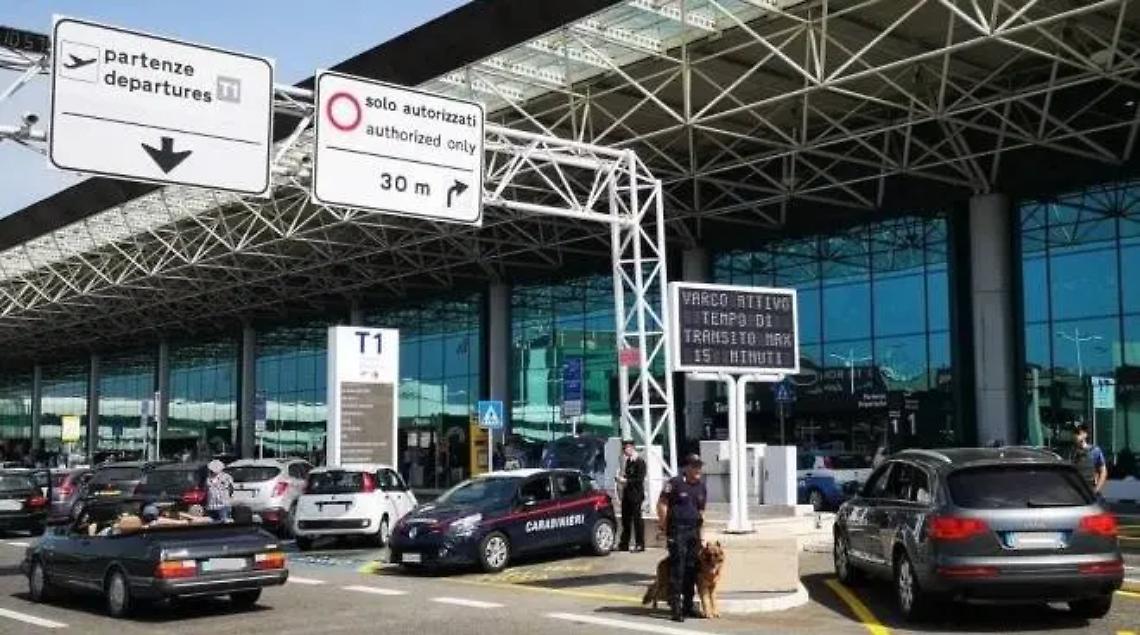&Egrave; ai domiciliari, ma fa da &ldquo;taxi&rdquo; in aeroporto: ri-arrestata al &ldquo;Da Vinci&rdquo;