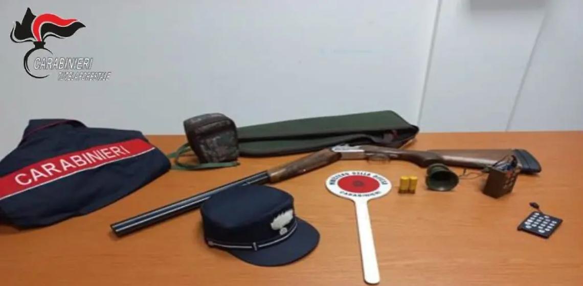Cacciatore usa richiamo acustico non consentito, denunciato dai carabinieri