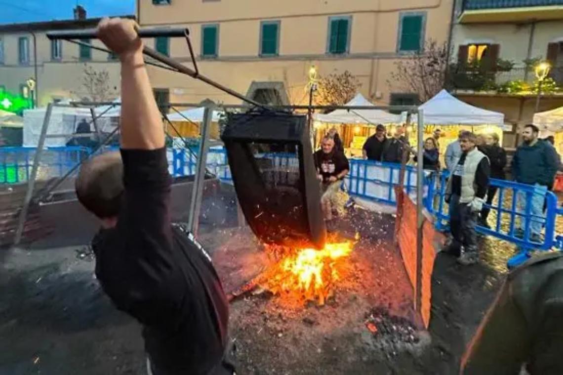 Sagra della castagna e del fungo porcino, buona la prima
