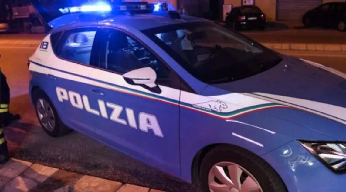 Viterbo: gira in auto con coltello a serramanico e spray al peperoncino