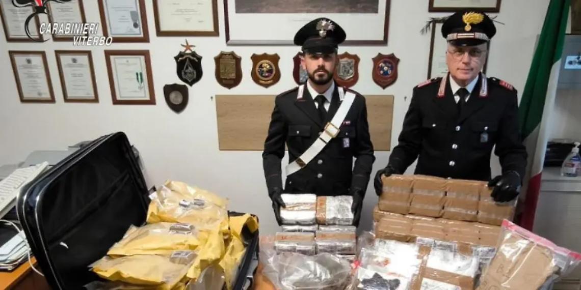 Civita Castellana: trovato in casa con quasi 50 chili di droga