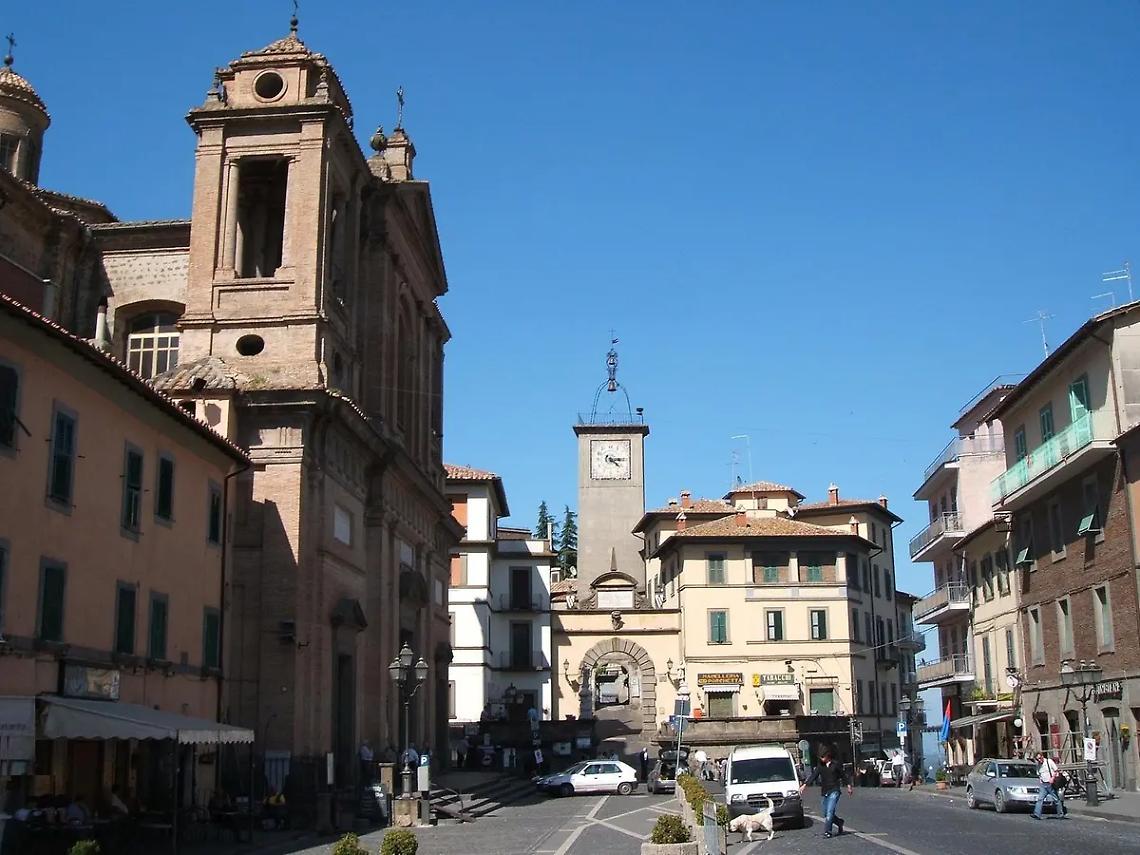 &laquo;E&rsquo; nostro dovere ricordare i Caduti&raquo;