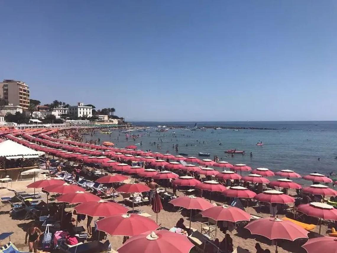 Santa Marinella, rinnovo dei titoli concessori turistico balneari: Clelia di Liello chiede l&rsquo;accesso agli atti