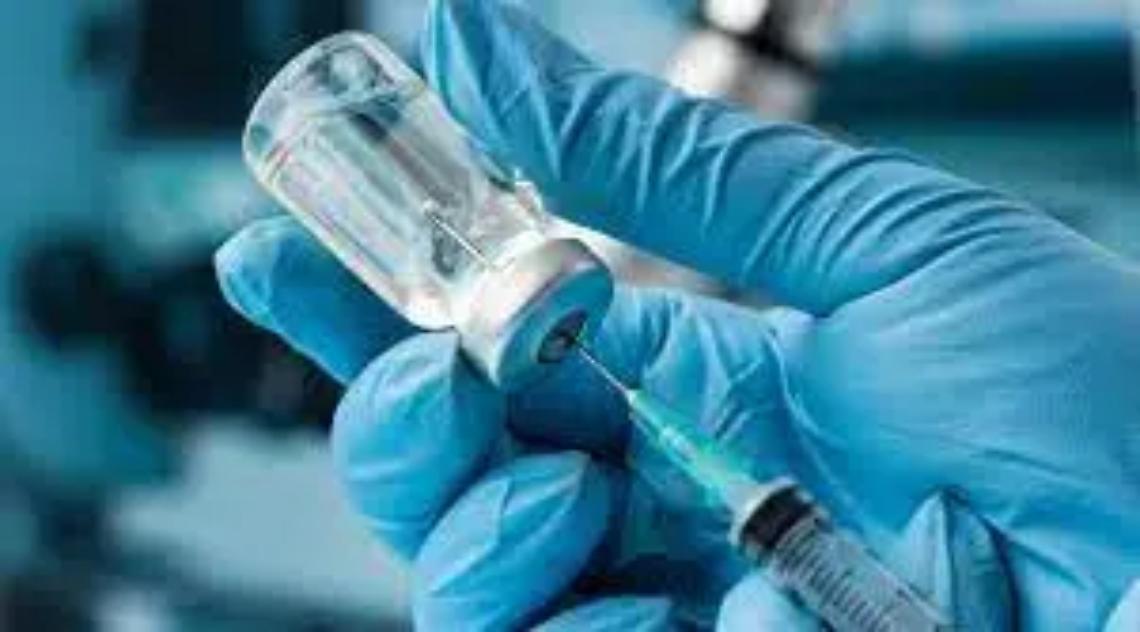 Quasi 400 mila vaccinazioni in un mese