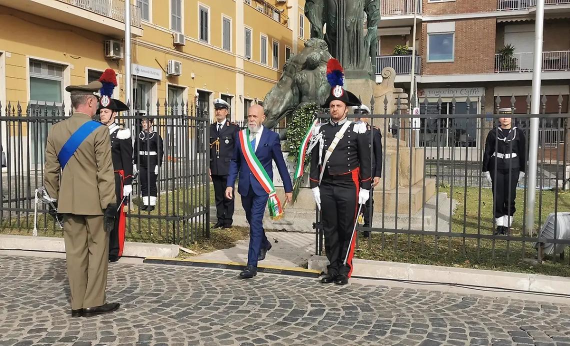 Unit&agrave; d&rsquo;Italia e forze armate: in tanti a piazzale degli Eroi