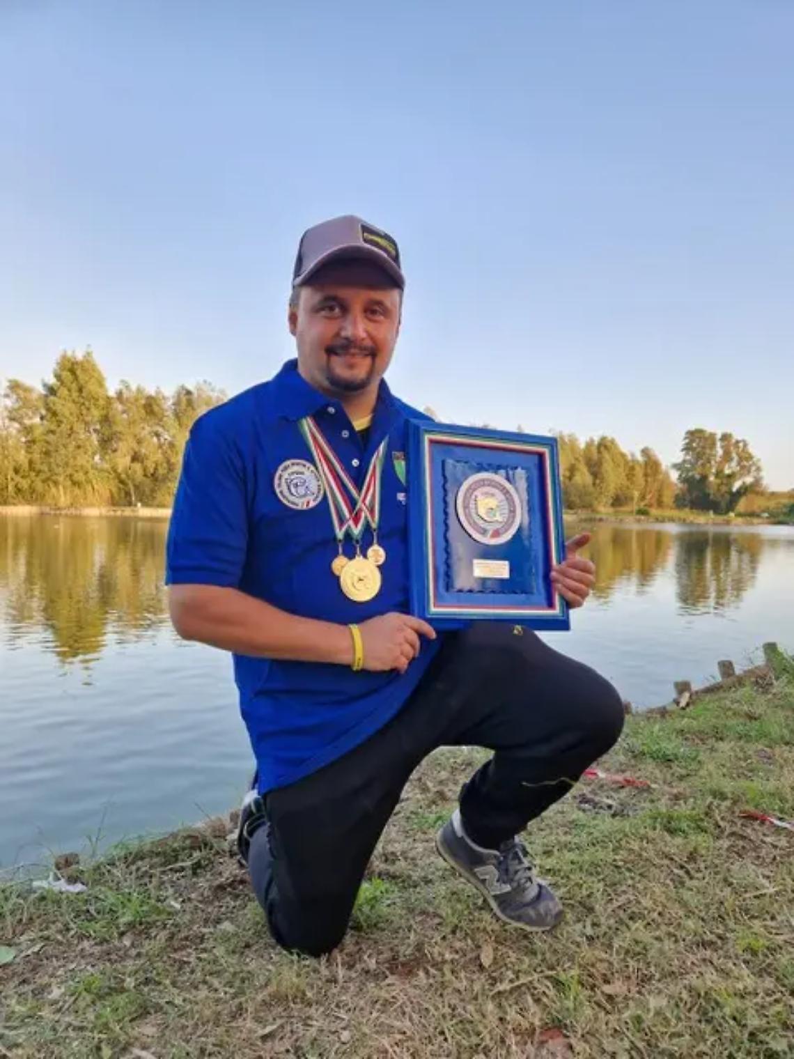 Il tolfetano Tiziano Fracassa &egrave; il nuovo campione italiano di pesca sportiva Fisheries 2023
