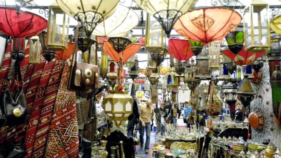 Nuovo appuntamento con il Mercatino dell'antico in piazza del Plebiscito