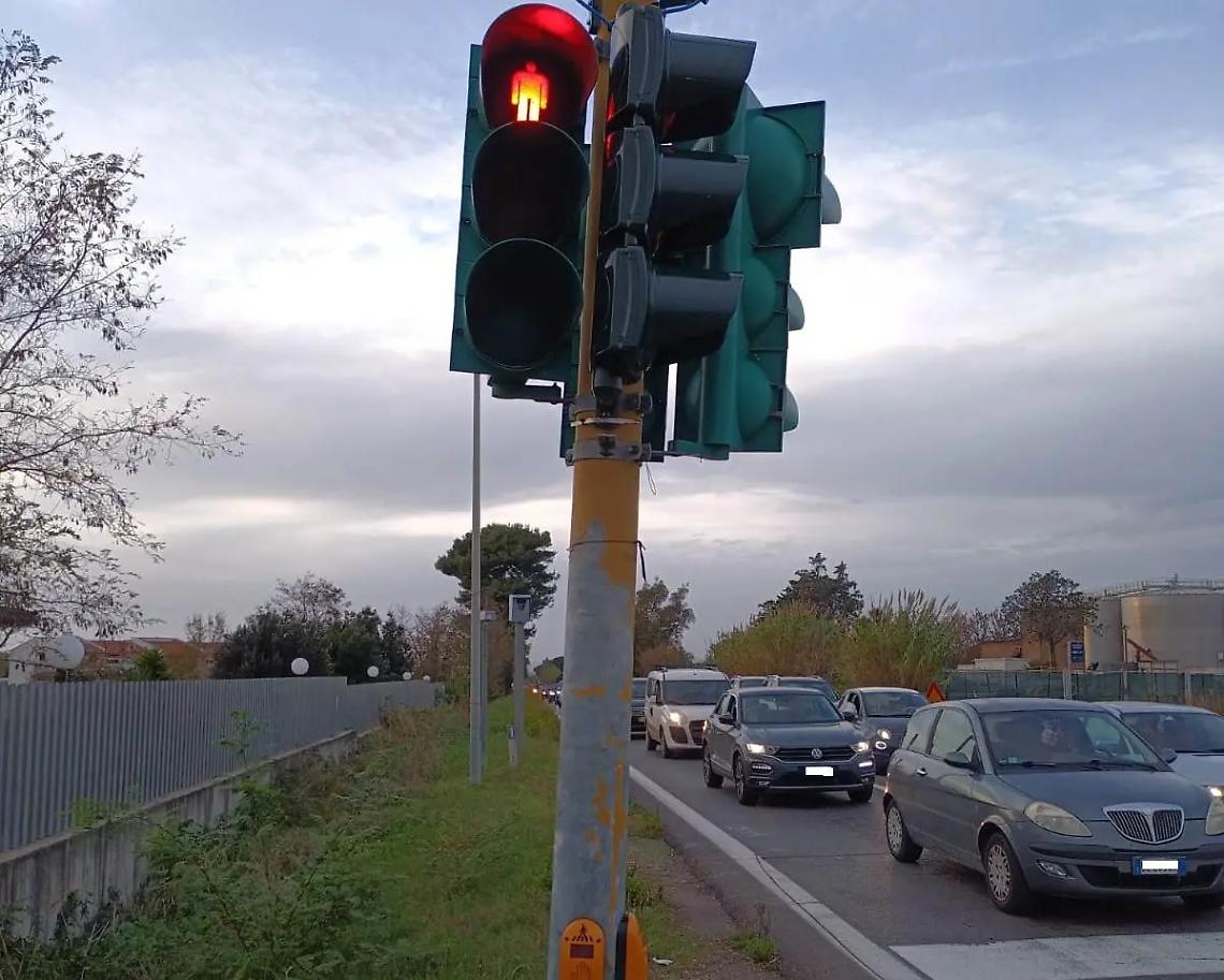 Via Aurelia sicura con il semaforo hi-tech