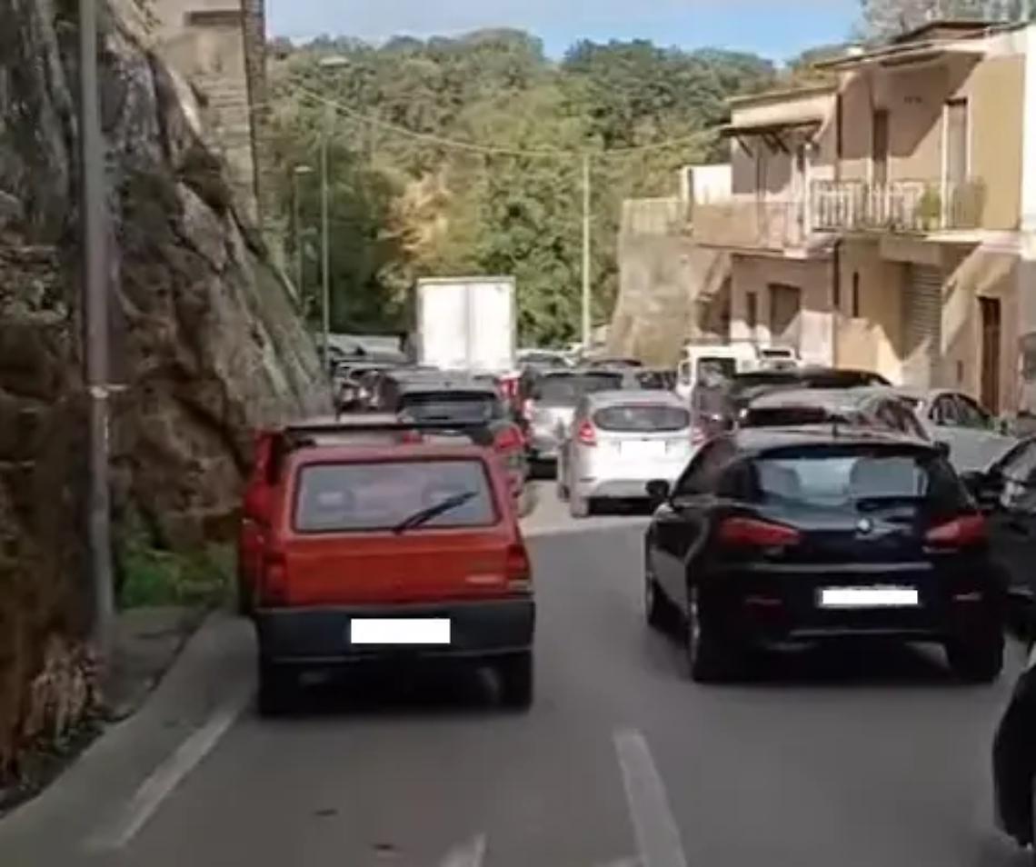 Cambia la viabilit&agrave; per Natale ed &egrave; caos