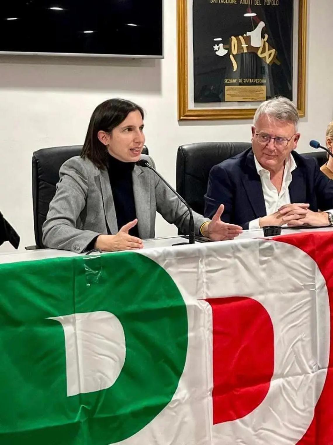 Schlein a Civitavecchia, calda l&rsquo;accoglienza alla Cpc