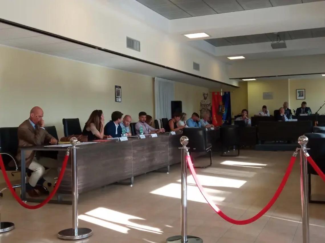 Santa Marinella, niente numero legale: salta il consiglio comunale