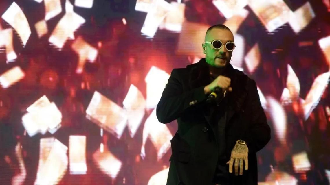 Via anche Pequeno, sar&agrave; un palco in &ldquo;rosa&rdquo;