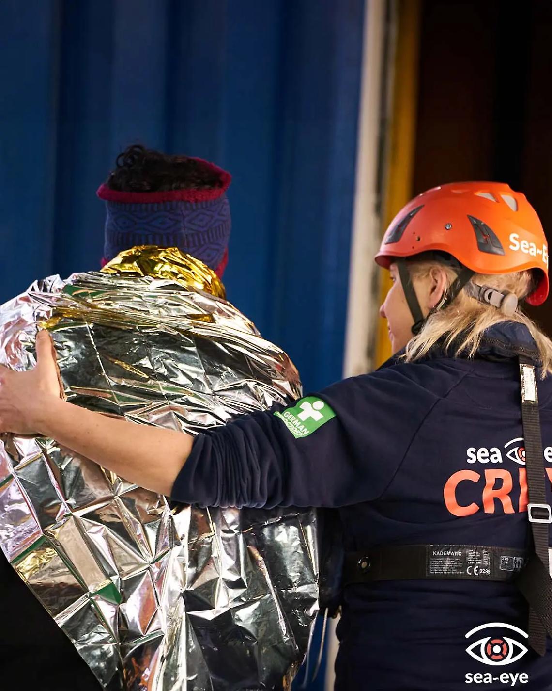 Migranti, Sea Eye 4 diretta a Civitavecchia
