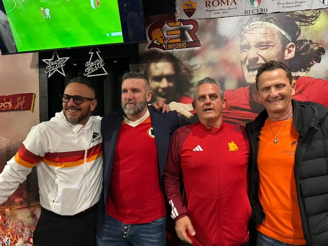 Roma store, tifosi in estasi per Candela