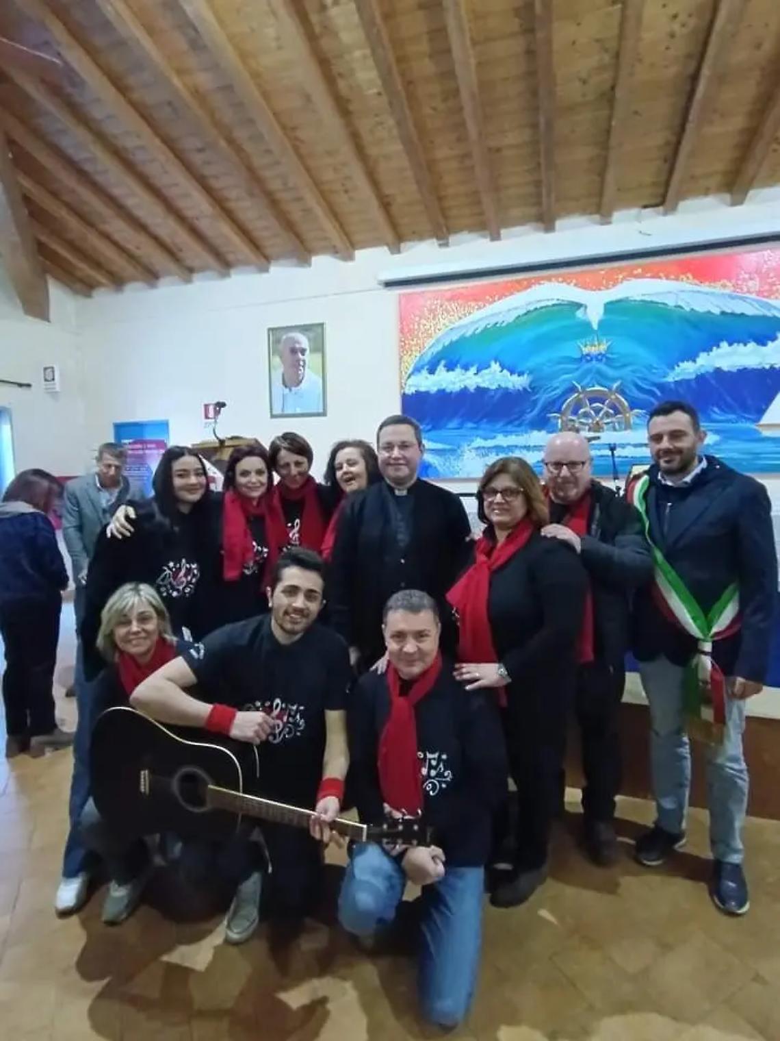 I cantori del coro di La Bianca animano il Natale de &ldquo;Il Ponte&rdquo;