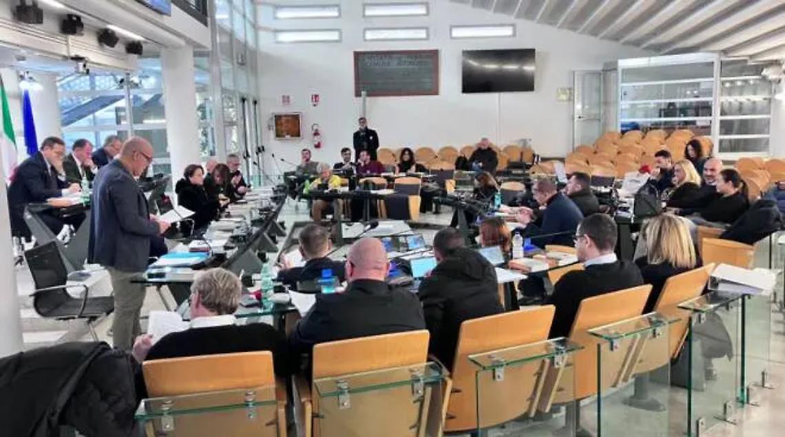 Approvazione del bilancio, l&rsquo;opposizione: &laquo;Mancano visione e innovazione&raquo;