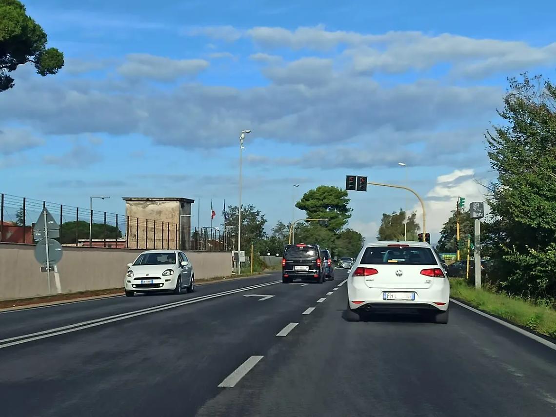 &laquo;O il rond&ograve; o un&rsquo;arteria di deflusso&raquo;