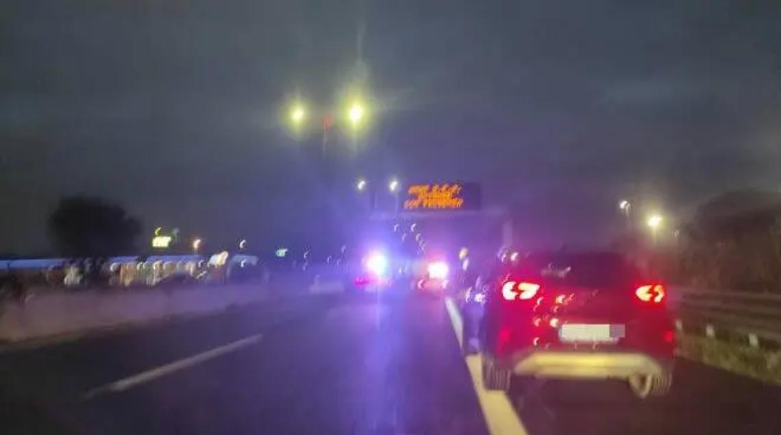 Pedone investito sulla Roma-Fiumicino