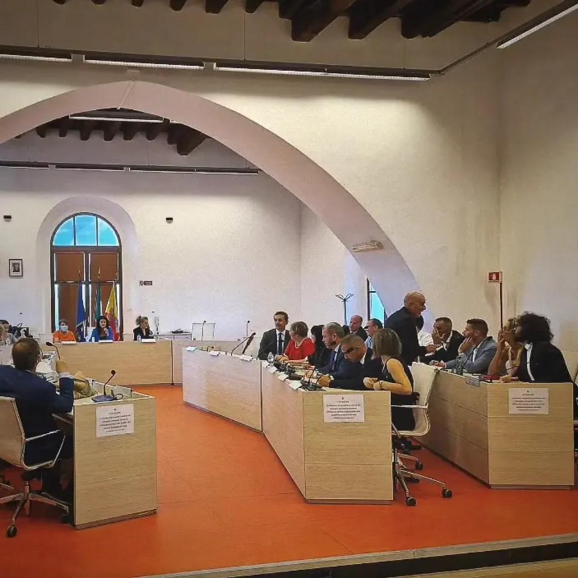 Passa il bilancio, ok per le opere pubbliche