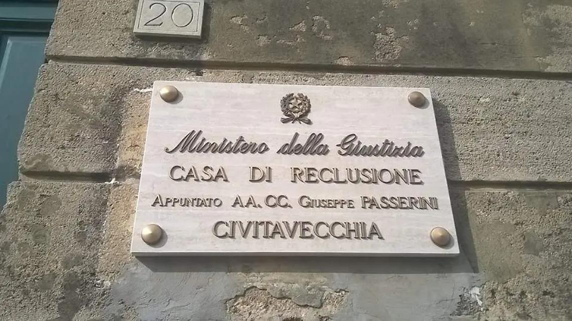 Troppo rumore con le chiavi: aggredito un poliziotto penitenziario