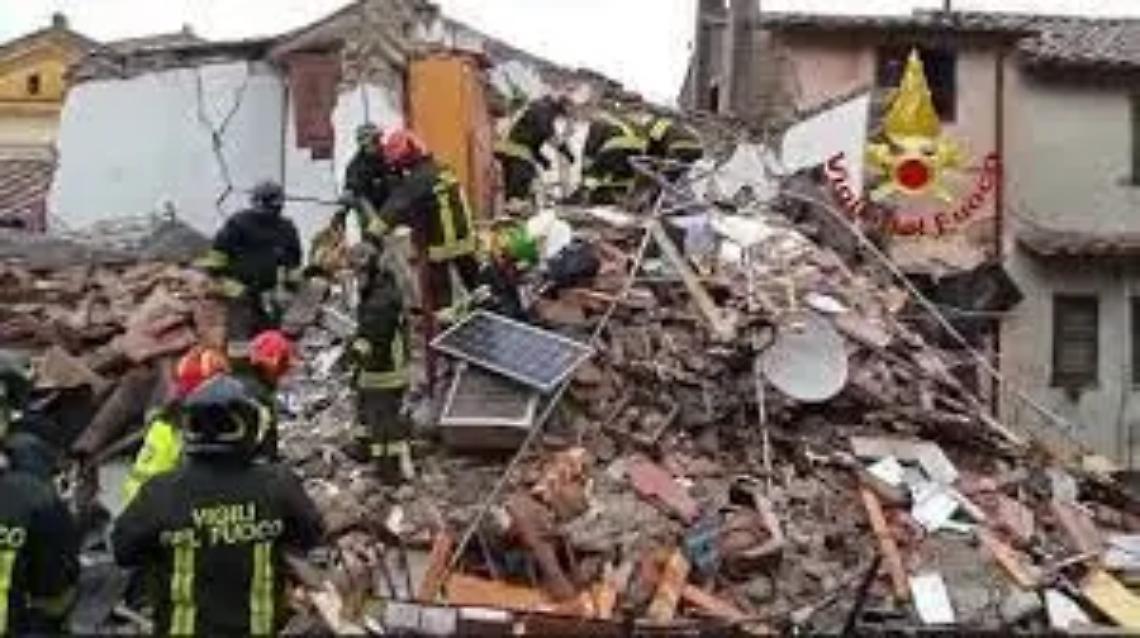 Esplode palazzina, paura e macerie a Canale Monterano